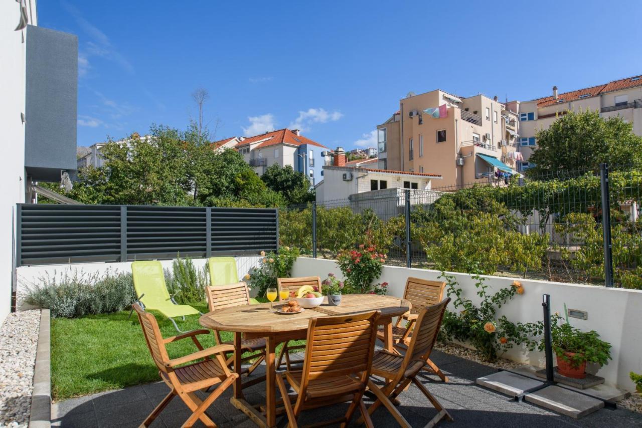 Apartment Nikolina Podstrana Luaran gambar