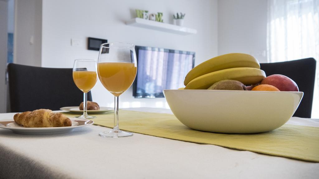 Apartment Nikolina Podstrana Luaran gambar