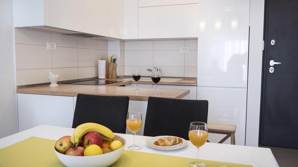 Apartment Nikolina Podstrana Luaran gambar